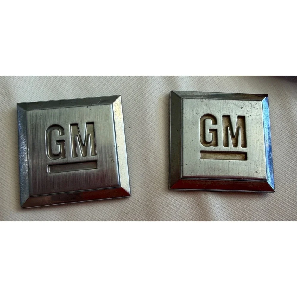 Cadillac GM Emblem Badge Lot Vintage Modern Crest Wreath Mark of Excellence